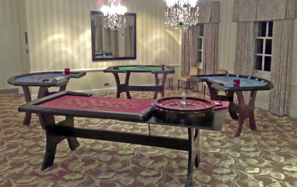 Bath Spa Hotel- The chosen venue for the  England Rugby World Cup Squad 2007 - 2 X Blackjack Tables, 1 X Roulette & 1 X Casino Poker Table